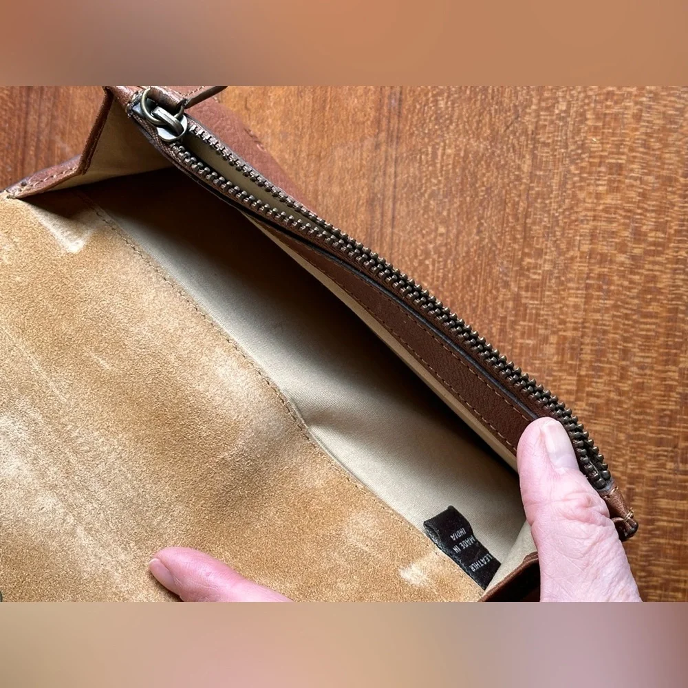 Frye Cognac Brown Leather Fold-Over Wallet - Picture 15 of 16